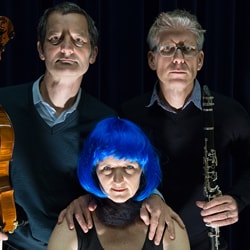 BLAUBART SPIELT «BLAUBART» BLAUBART SPIELT «BLAUBART»