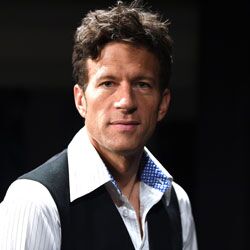 RALF SCHLATTER LIEST AUS RALF SCHLATTER LIEST AUS