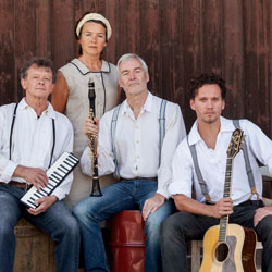 «DIE BALLADE VOM TRAURIGEN CAFÉ»