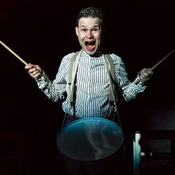 Theater Kanton Zürich «Die Blechtrommel» Theater Kanton Zürich «Die Blechtrommel»